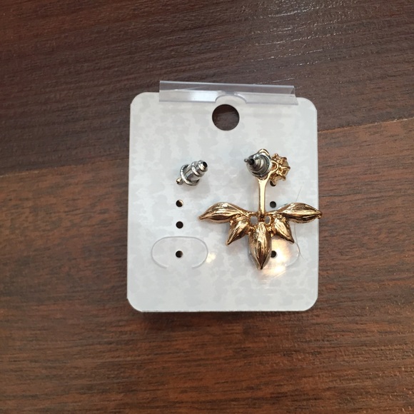 NEW Crystal Zirconium 2 Piece Stud Earrings - Picture 5 of 6